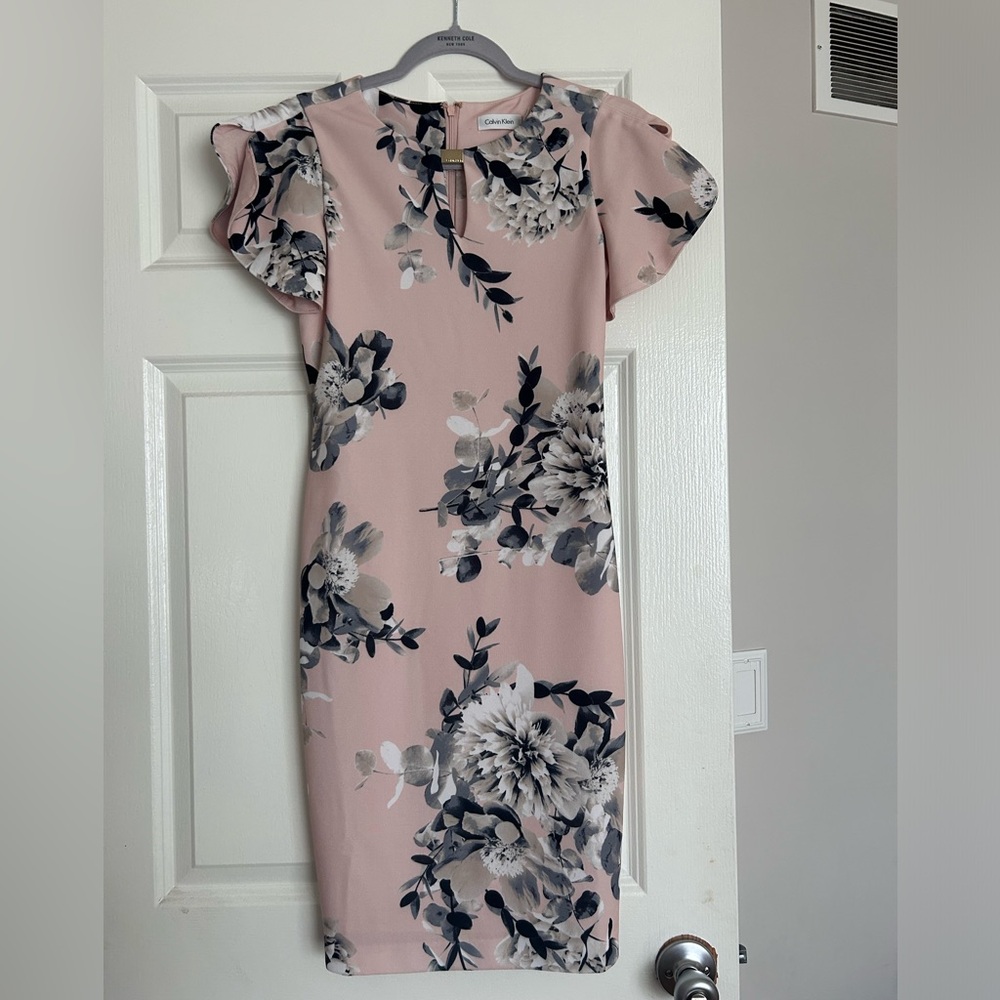 Calvin Klein short dress size 2 Women light pink